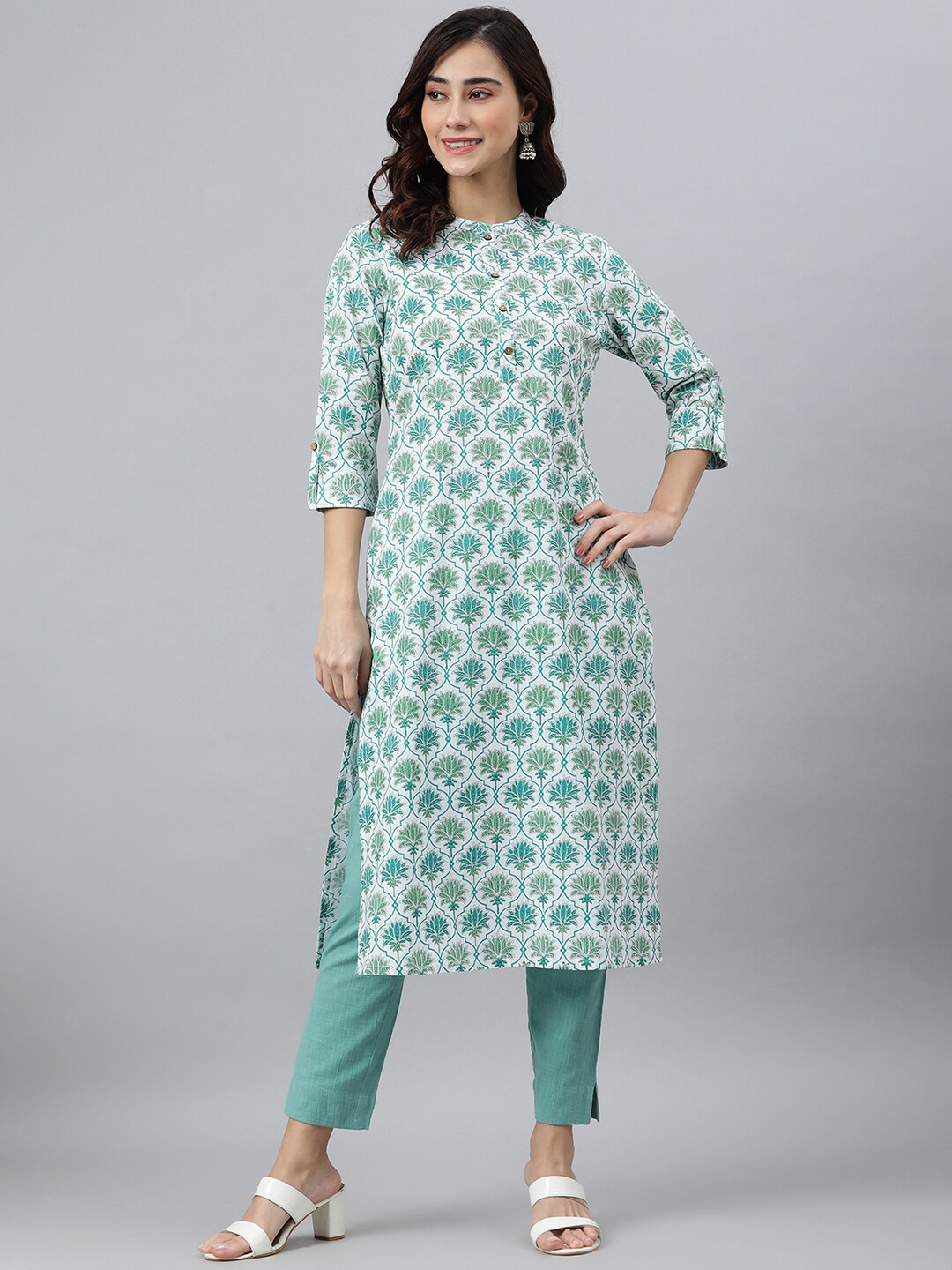 

Janasya Women White & Sea Green Cotton Kurta