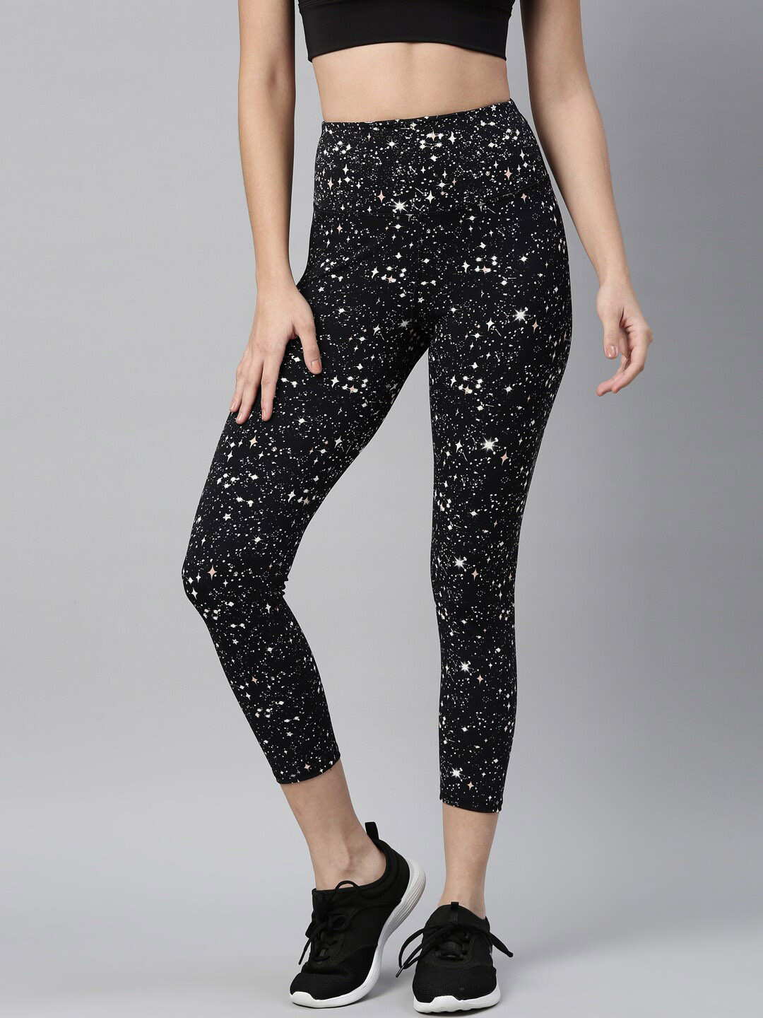 

Enamor Women Black & White Printed Tights