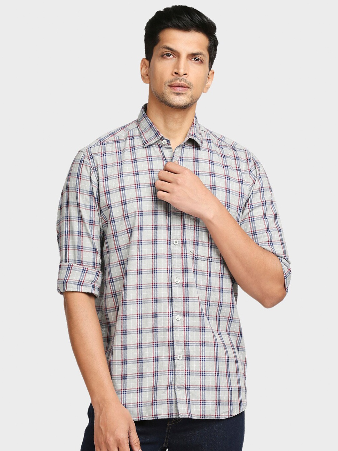

ColorPlus Men Grey Tailored Fit Checked Casual Shirt