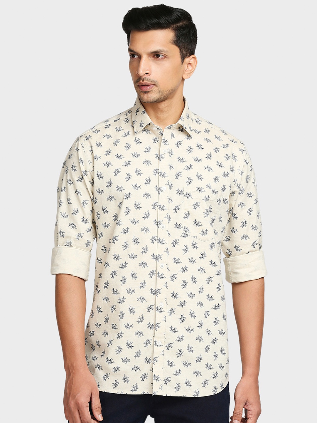 

ColorPlus Men Cream Tailored Fit Floral Printed Casual Cotton Shirt