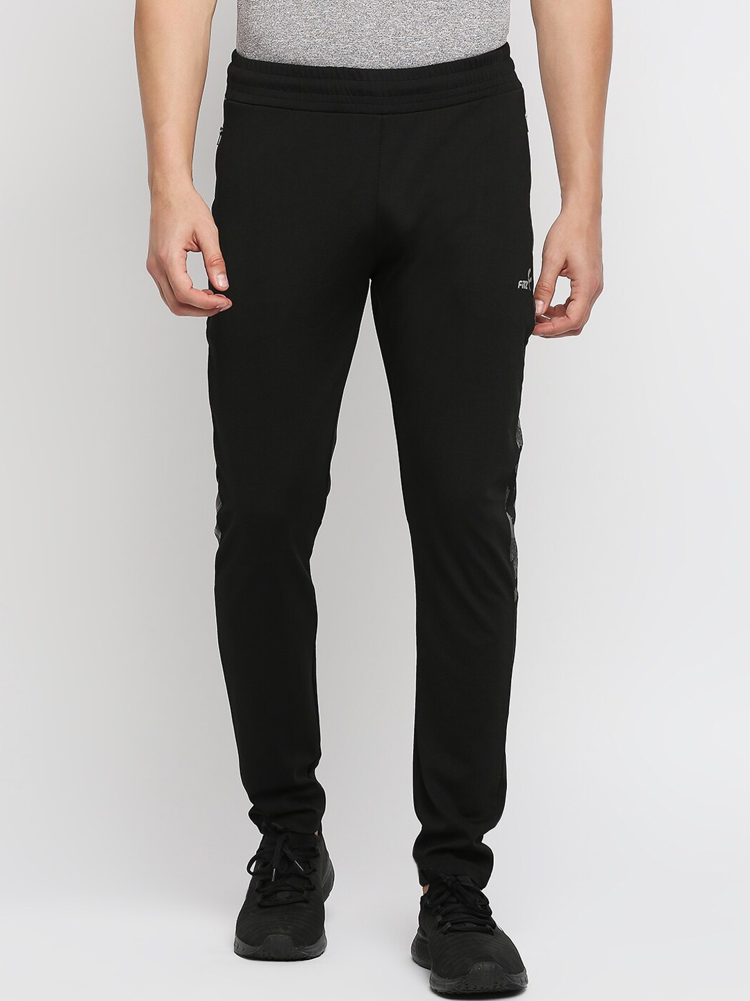 

FiTZ Men Black Solid Slim-Fit Jogger