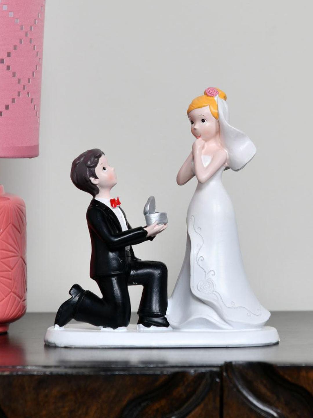 

Athome by Nilkamal Black & White Man Proposing Showpiece