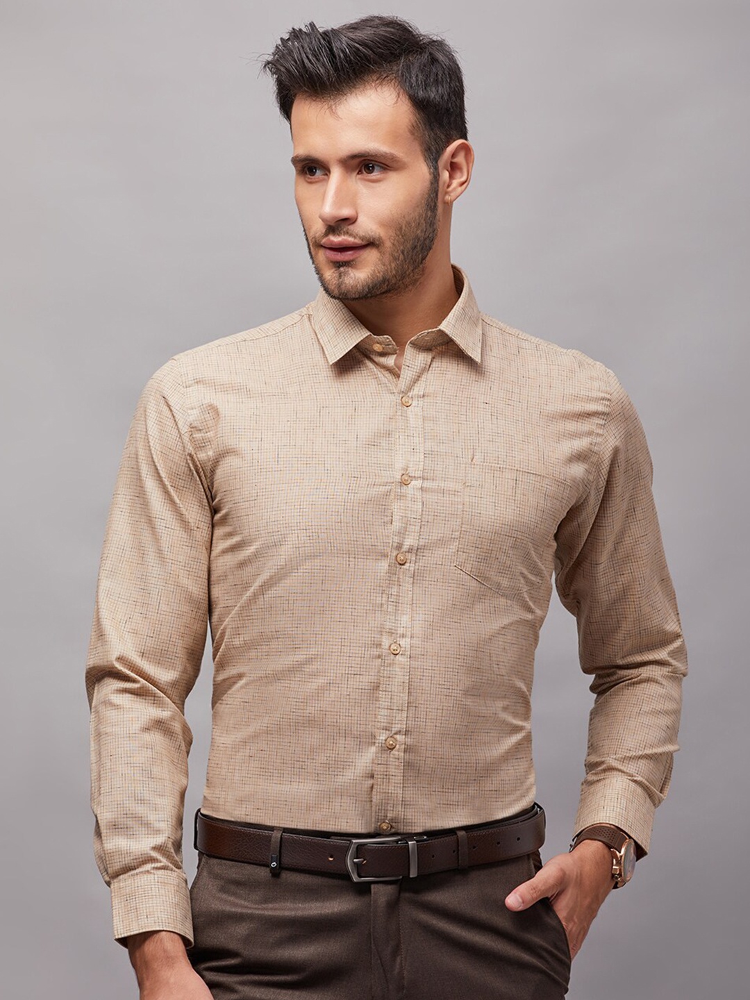 

Oxemberg Men Beige Classic Slim Fit Formal Shirt