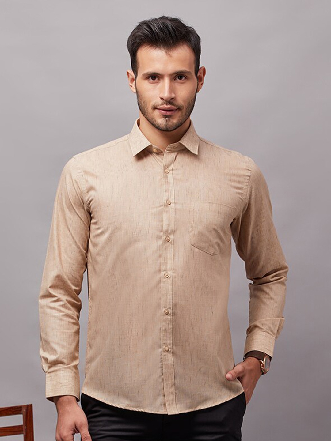 

Oxemberg Men Nude-Coloured Classic Slim Fit Casual Shirt