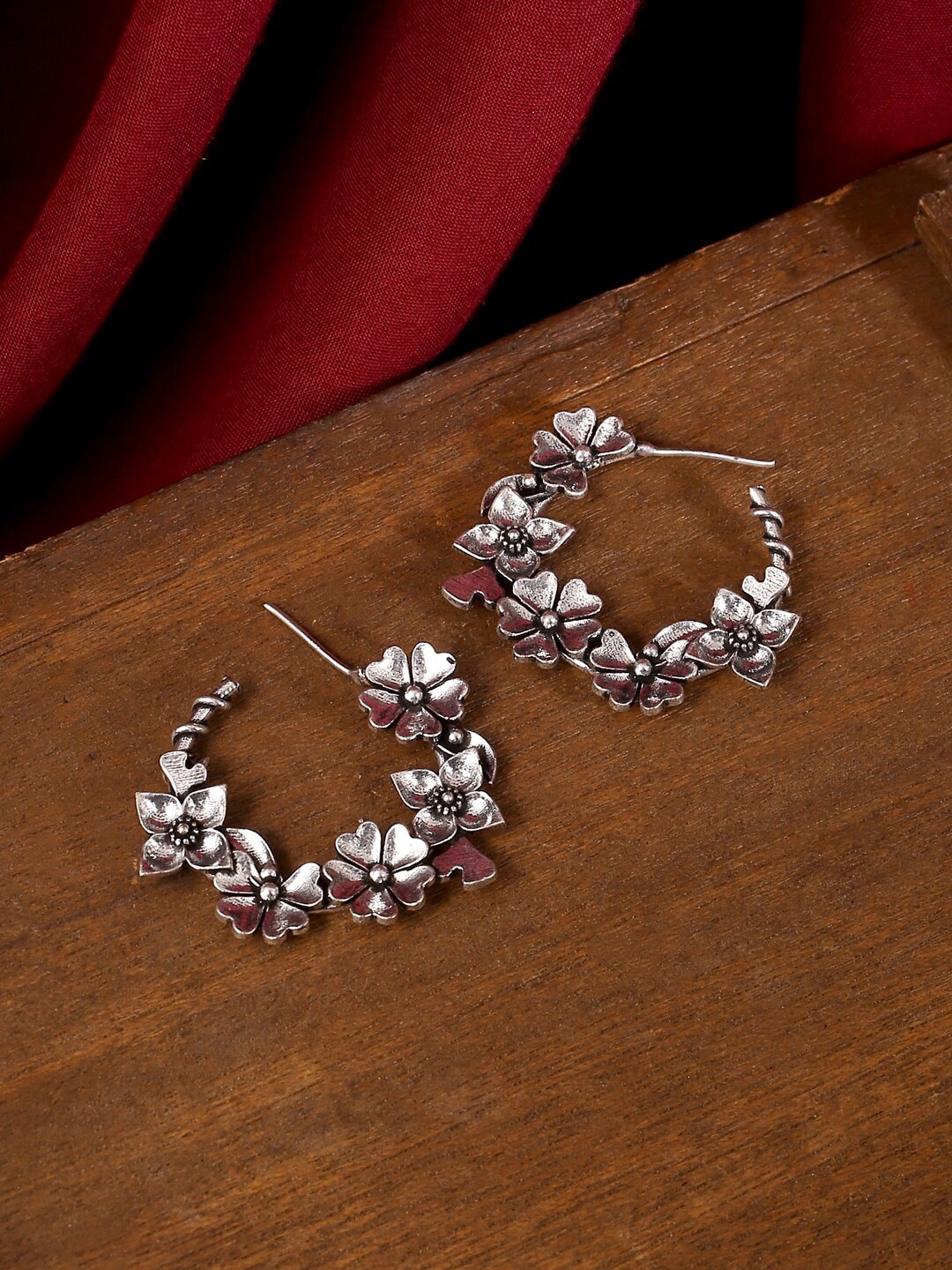 

VIRAASI Silver-Toned Contemporary Hoop Earrings