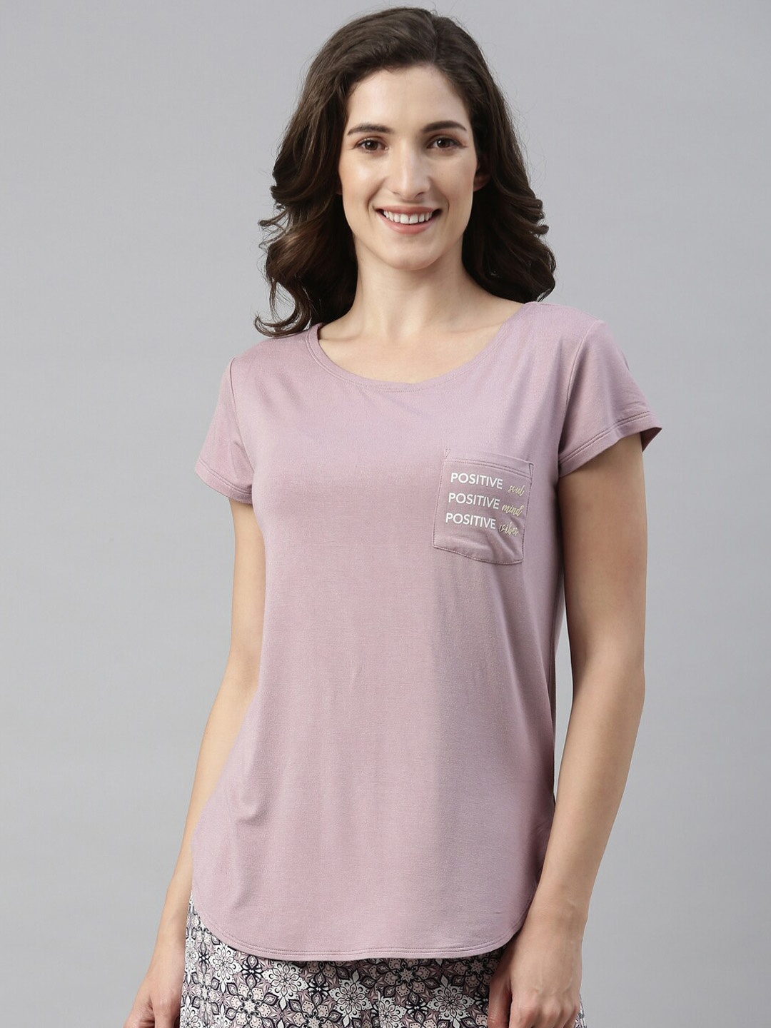 

Enamor Women Purple Graphic Printed Lounge T-shirt