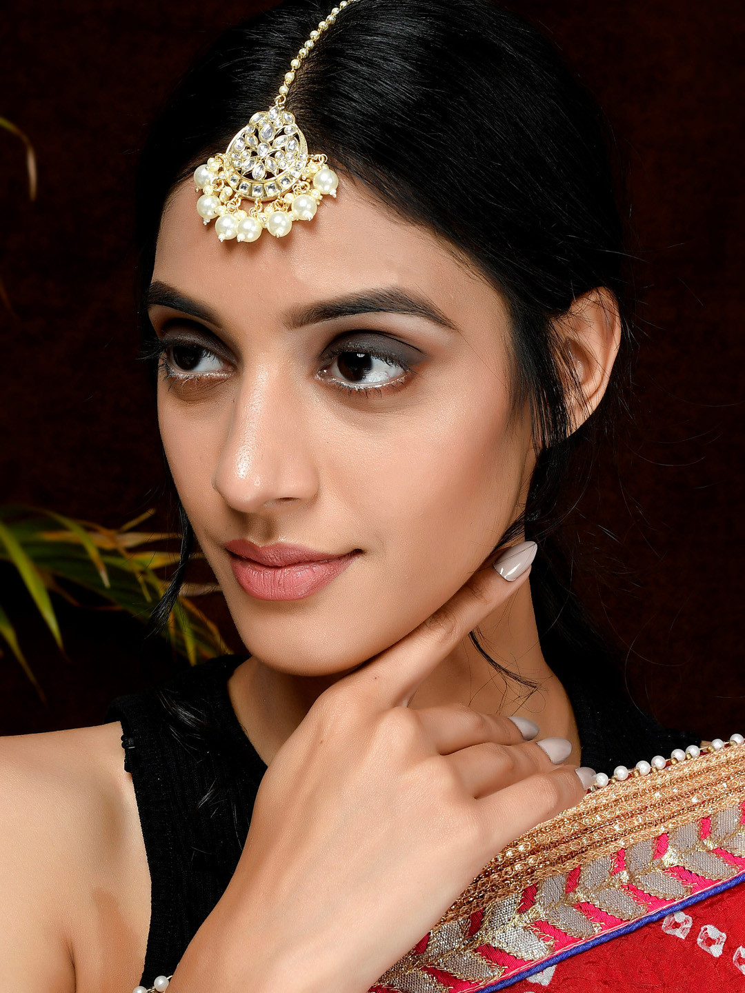 

Silvermerc Designs Gold-Plated White Kundan-Studded & Beaded Maang Tikka