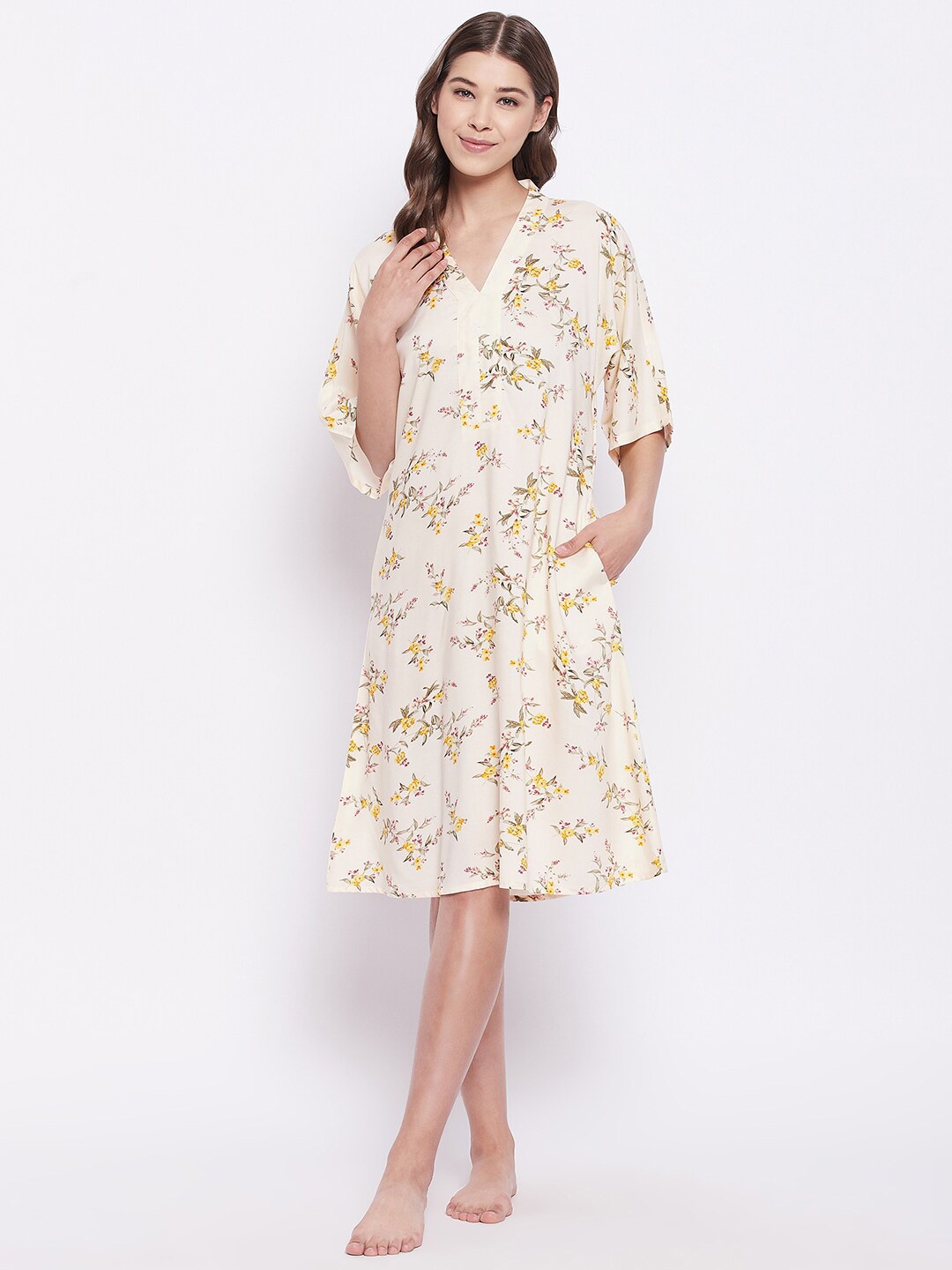 

Hypernation Beige Printed Nightdress