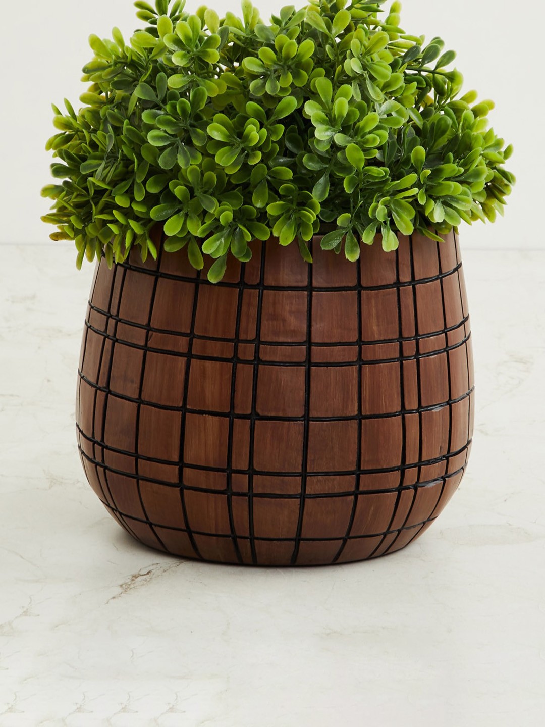 

Home Centre Brown Textured Polyresin Planter
