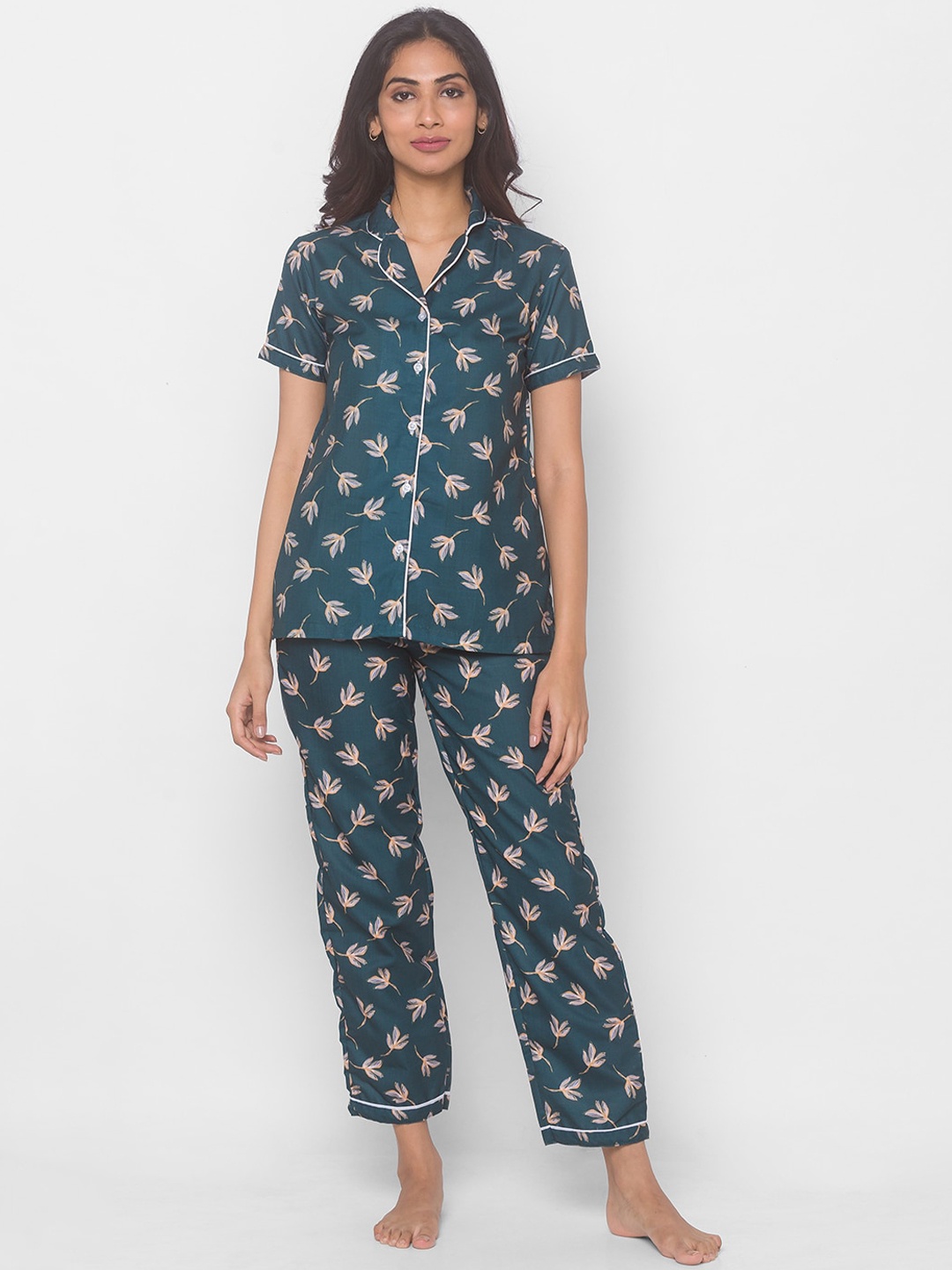 

NOIRA Women Green & Beige Printed Night suit