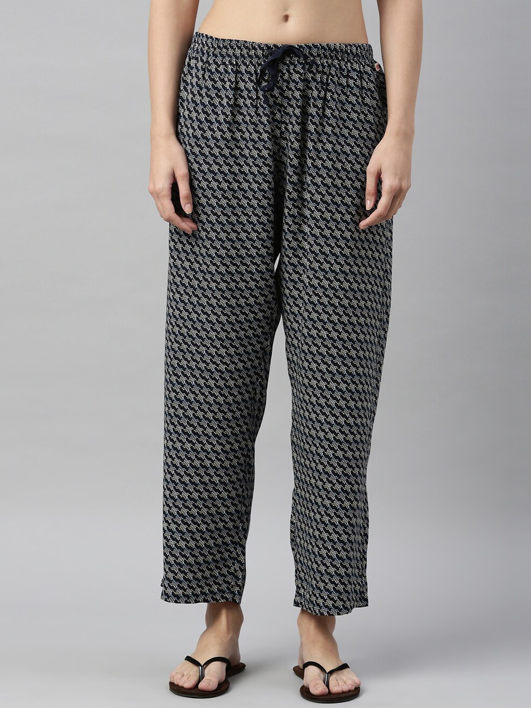 

Enamor Women Navy Blue Printed Lounge Pants