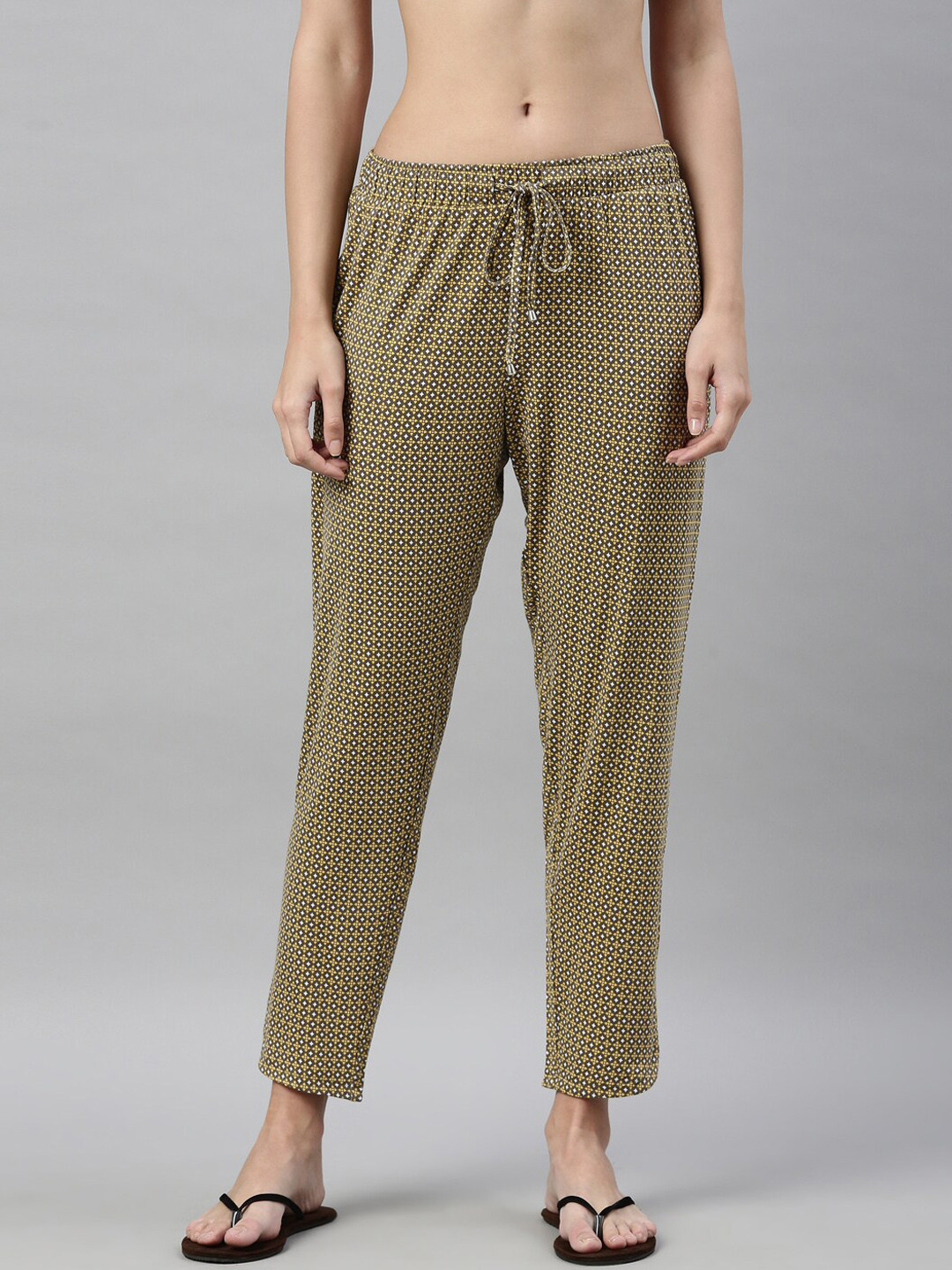 

Enamor Women Brown & Yellow Printed Relaxed Fit Lounge Pants