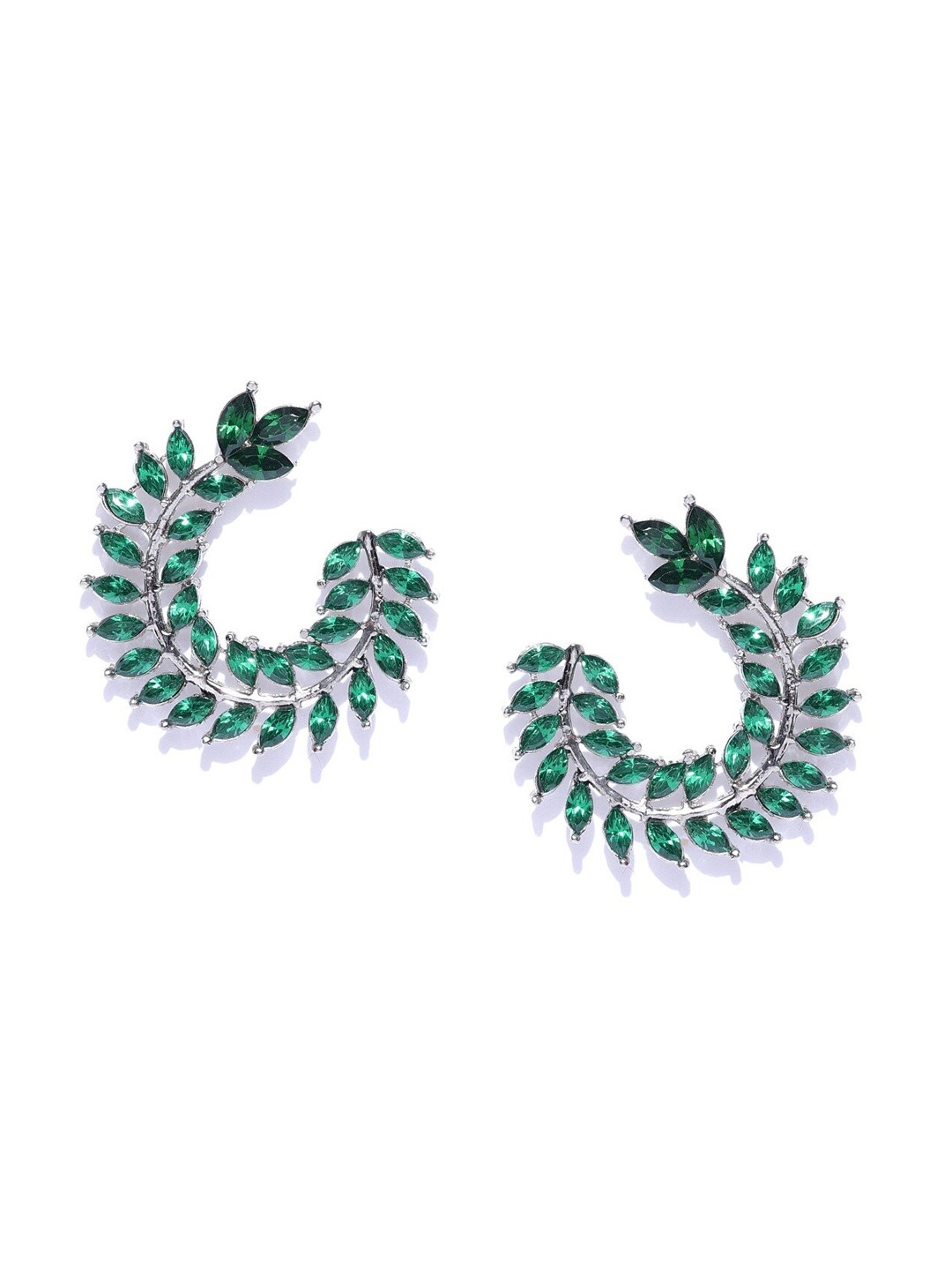 

Crunchy Fashion Women Gold-Toned & Green Leaf Shaped Studs Earrings