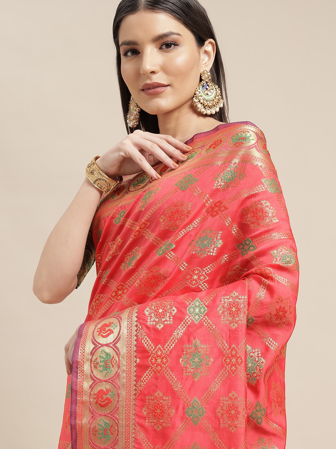 

Mitera Coral Pink & Green Ethnic Motifs Zari Silk Blend Kanjeevaram Saree