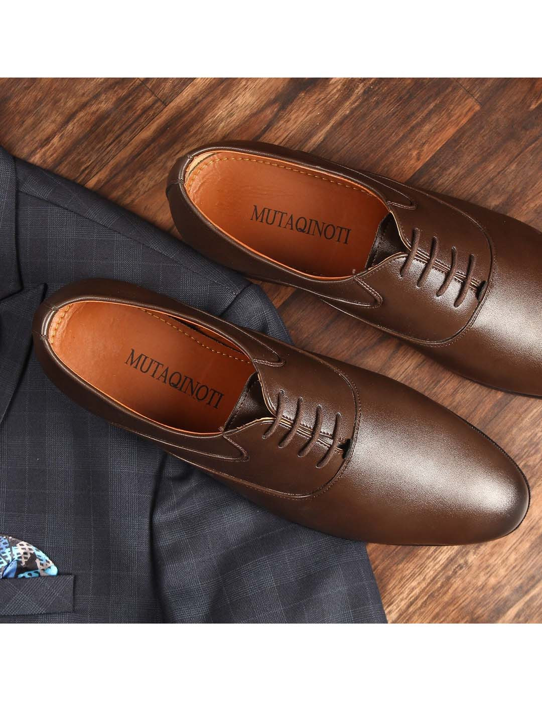 

MUTAQINOTI Men Brown Solid Formal Derbys
