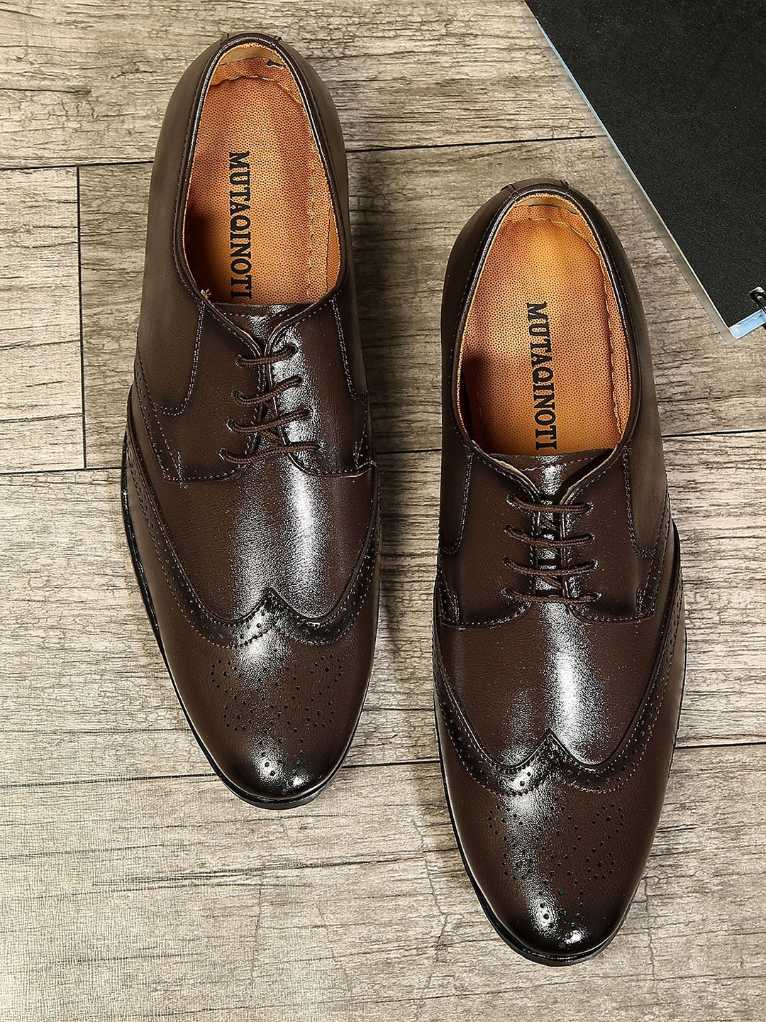 

MUTAQINOTI Men Brown Solid Formal Brogues