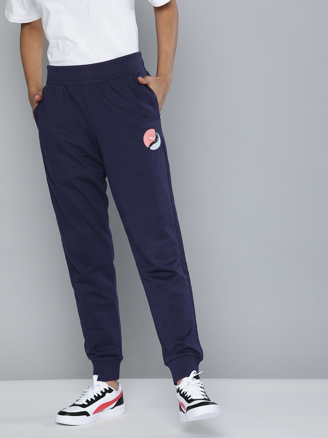 

Puma Women Blue & White Wavy Graphic Printed Joggers