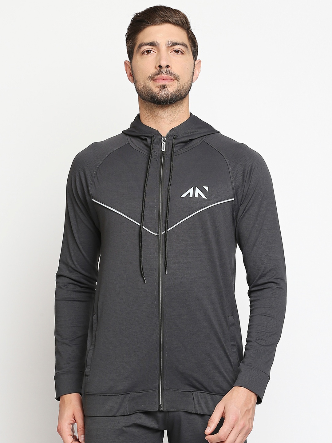 

AESTHETIC NATION Men Grey Hooded Solid Sweatshirt