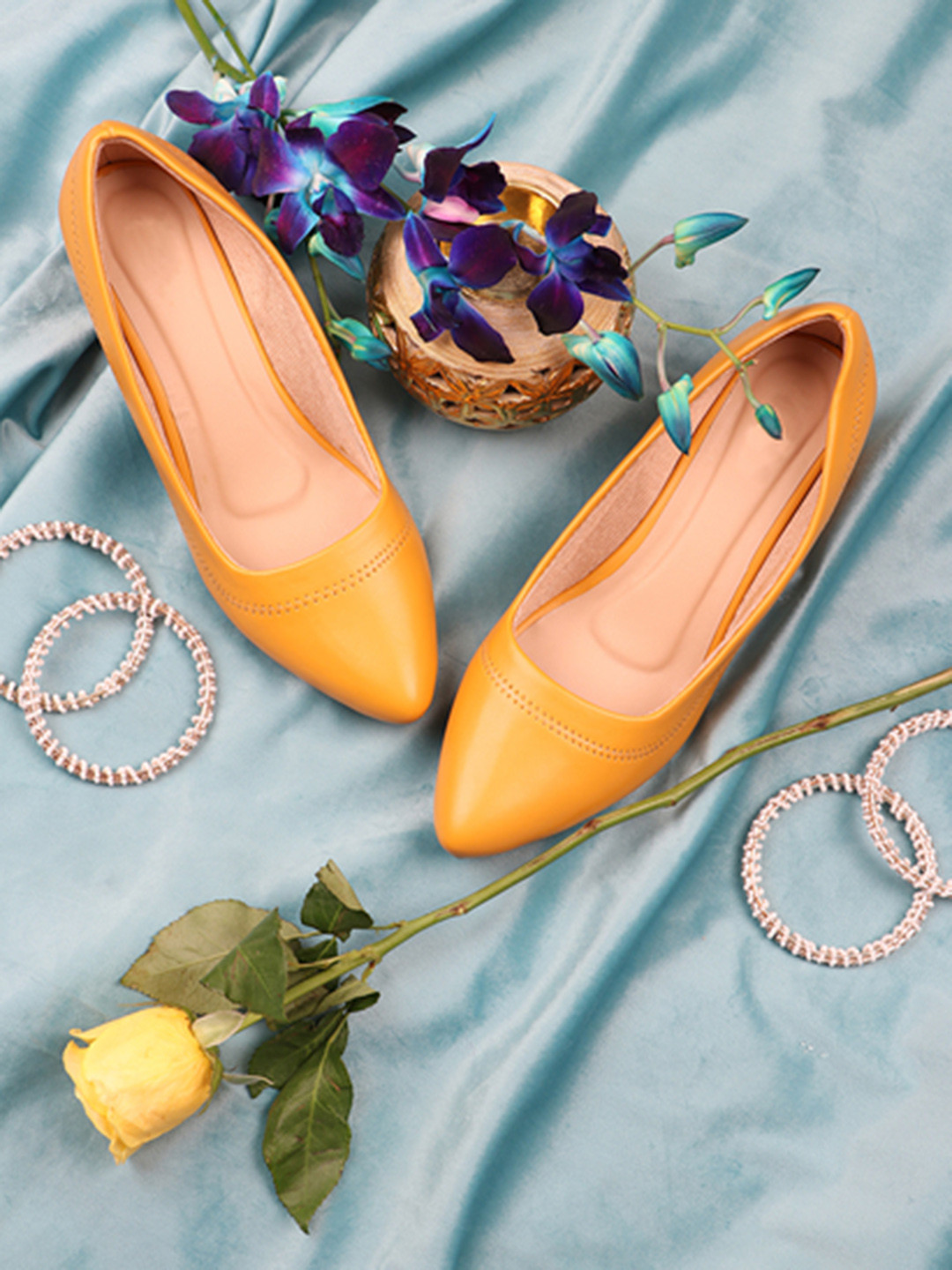 

THE WHITE POLE Mustard Kitten Pumps