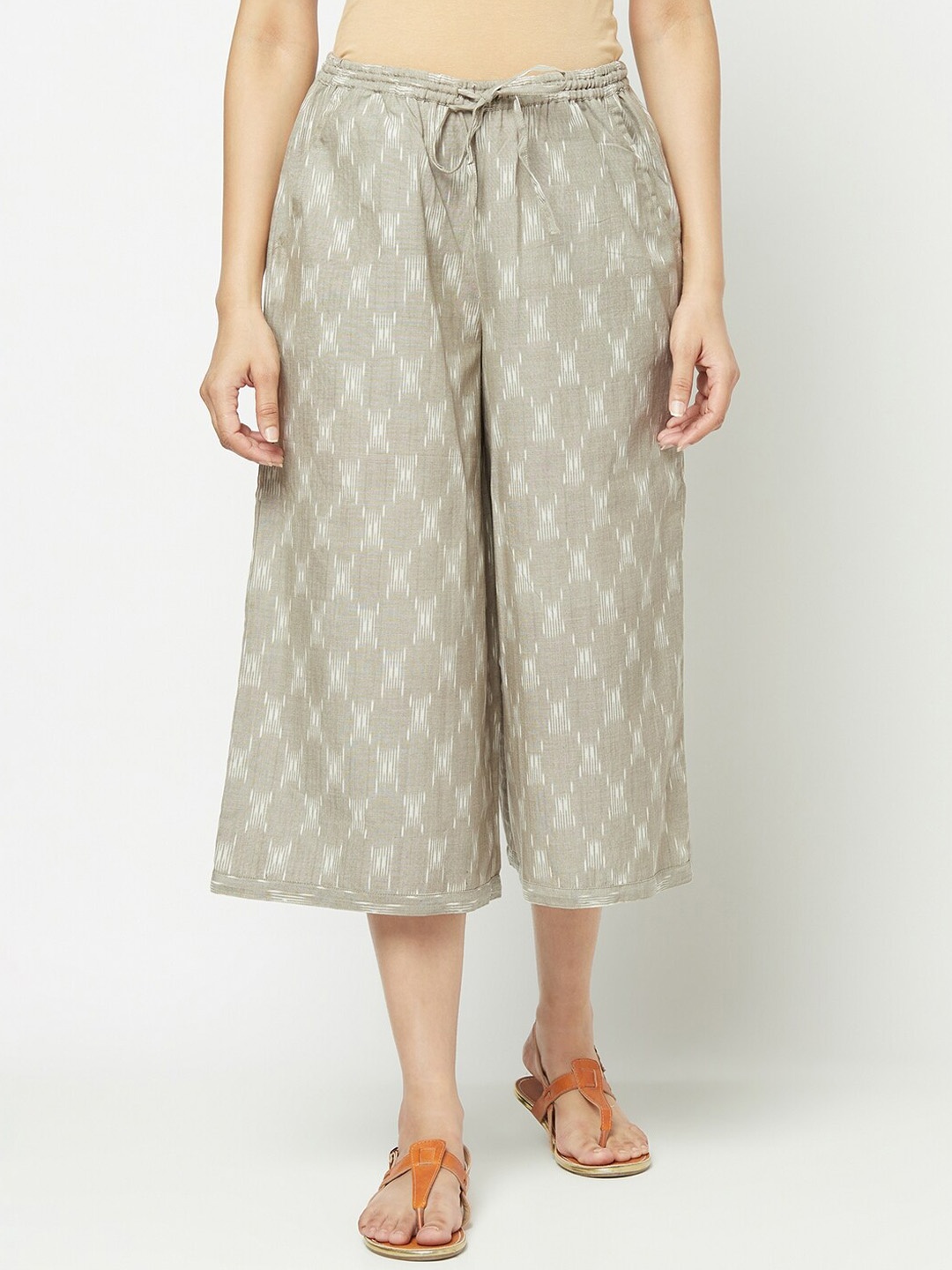 

Fabindia Women Grey Ethnic Motifs Ikat Printed Cotton Culottes Trousers