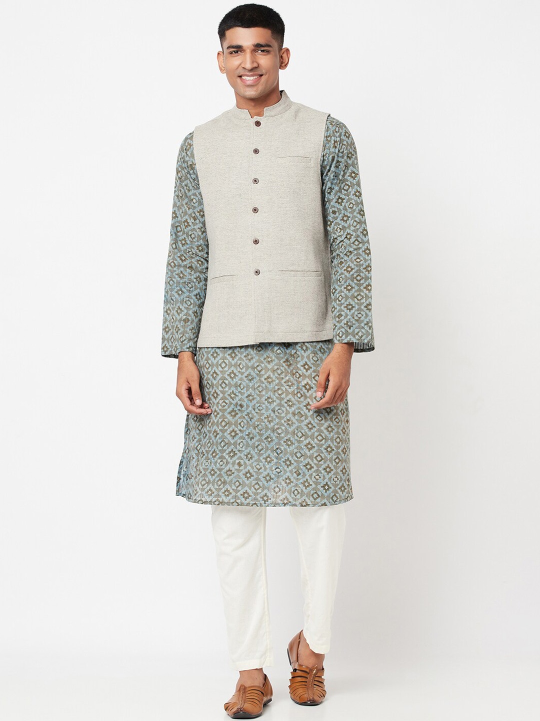 

Fabindia Men Beige Solid Pure Wool Nehru Jackets