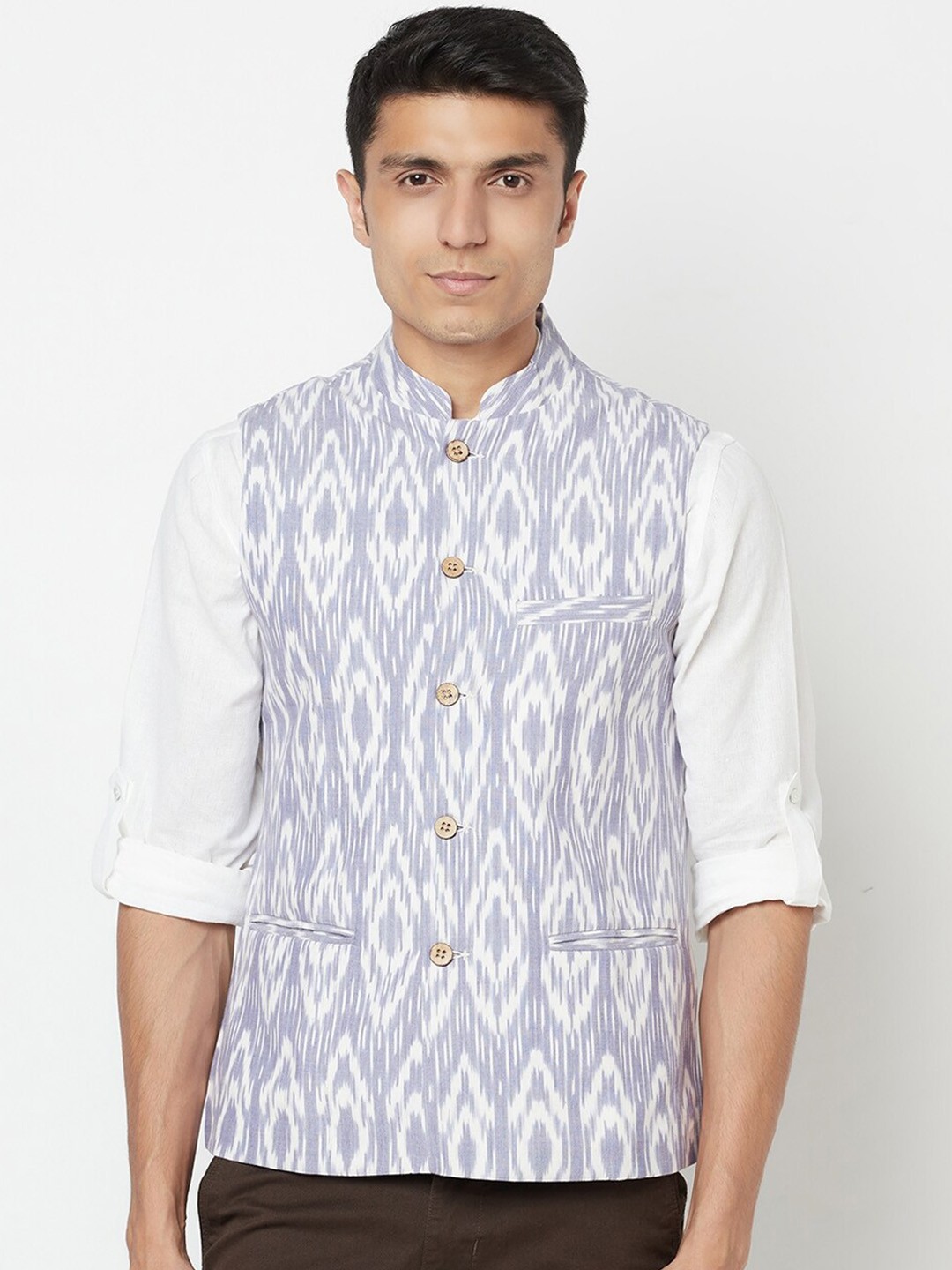 

Fabindia Men Grey & White Ikat Pure Cotton Nehru Jacket