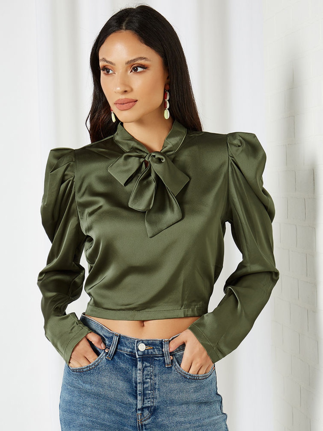 

Femme Luxe Green Tie-Up Neck Ruffles Crop Top