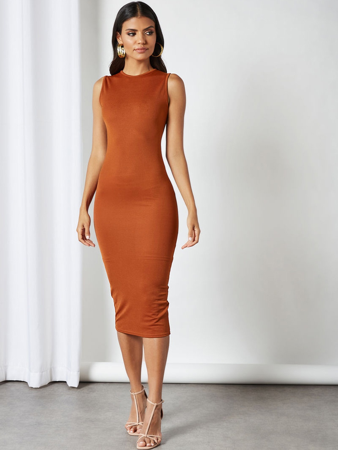 

Femme Luxe Rust Brown Solid Bodycon Midi Dress