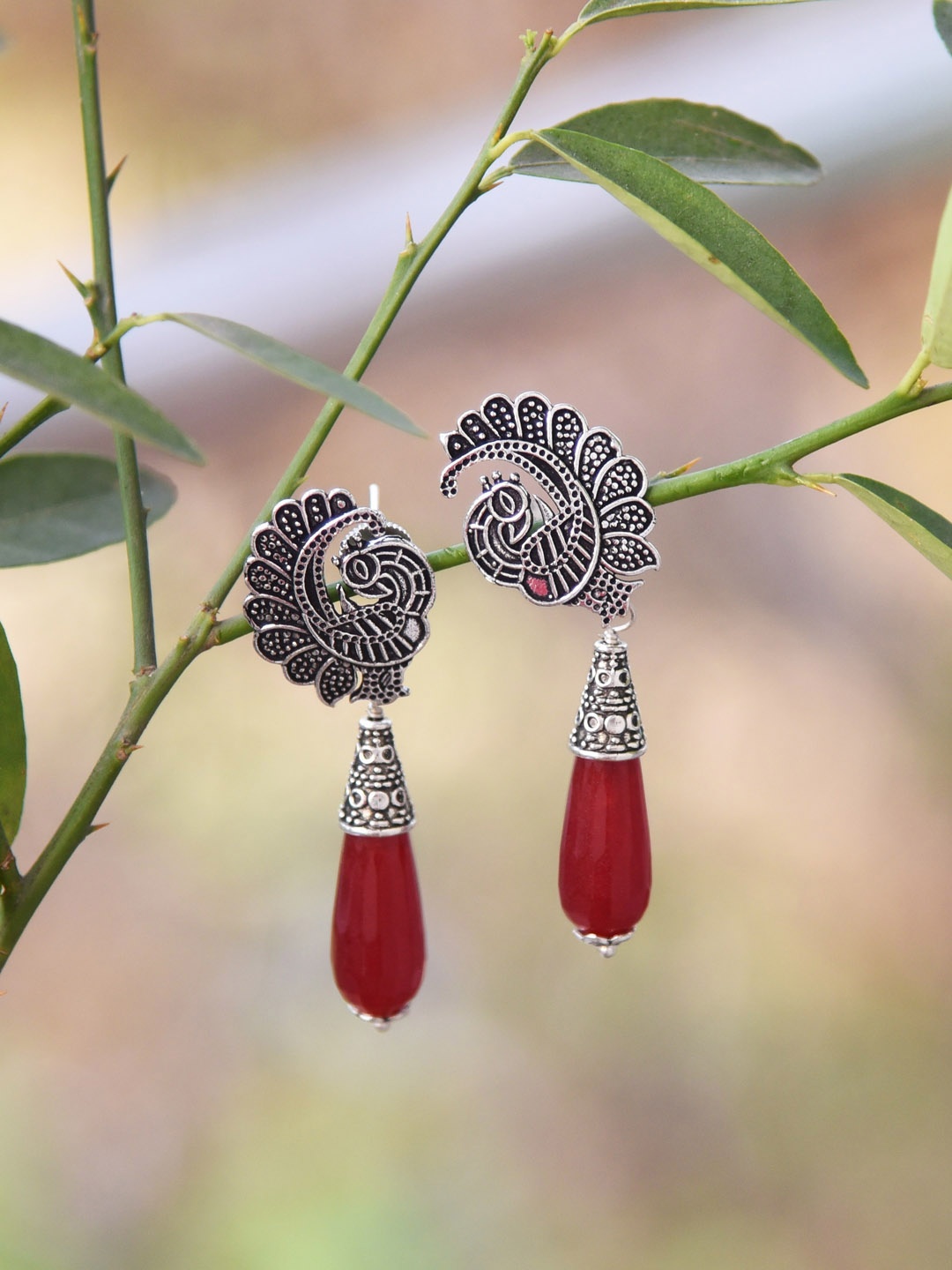 

FIROZA Oxidised Silver-Toned & Maroon Peacock-Shaped Drop Earrings