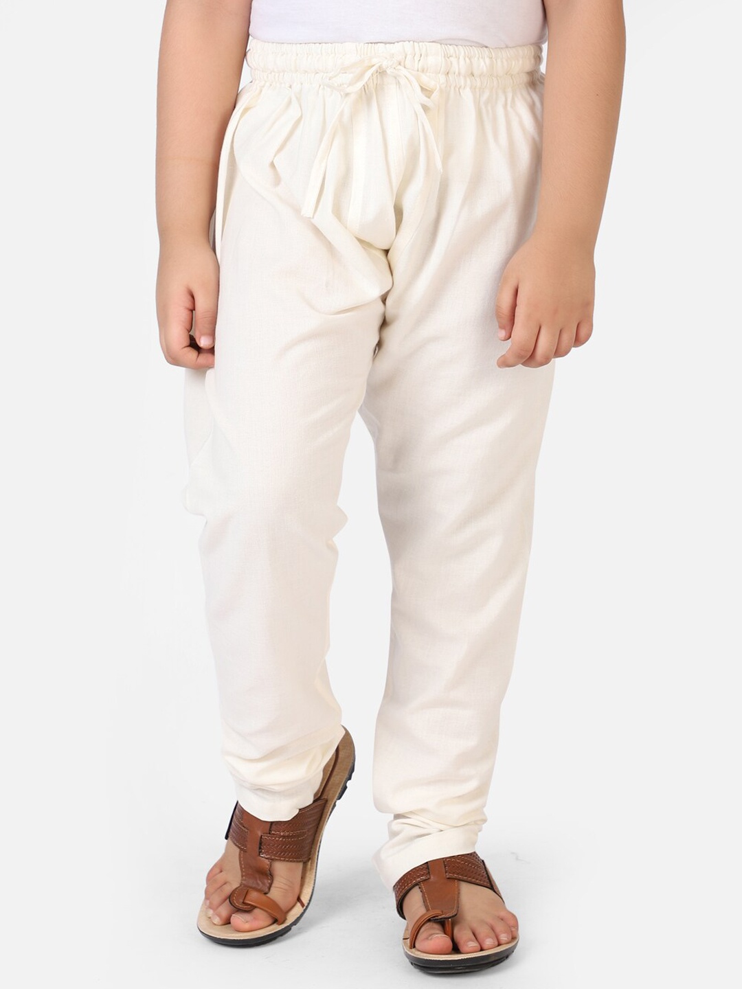 

Fabindia Boys Off White Solid Cotton Satna Regular Pyjama