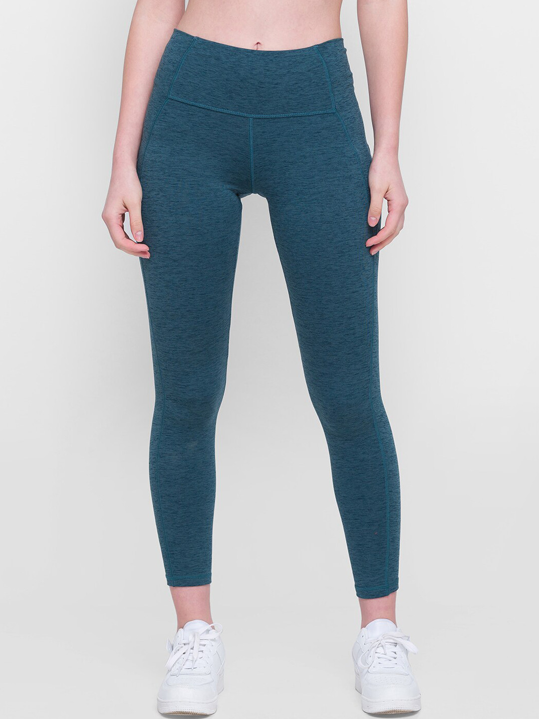 

Candyskin Women Teal Green Solid Dry-Fit Tights
