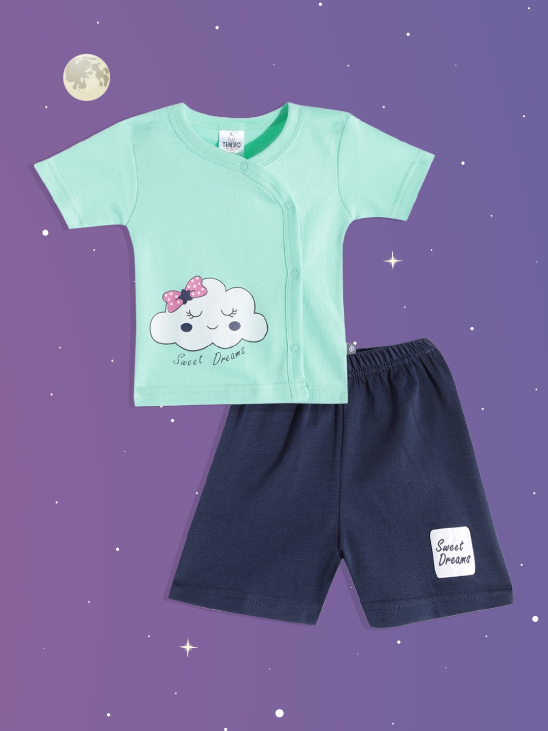 

TINYO Infant Girls Green & Navy Blue Printed Pure Cotton T-shirt with Shorts