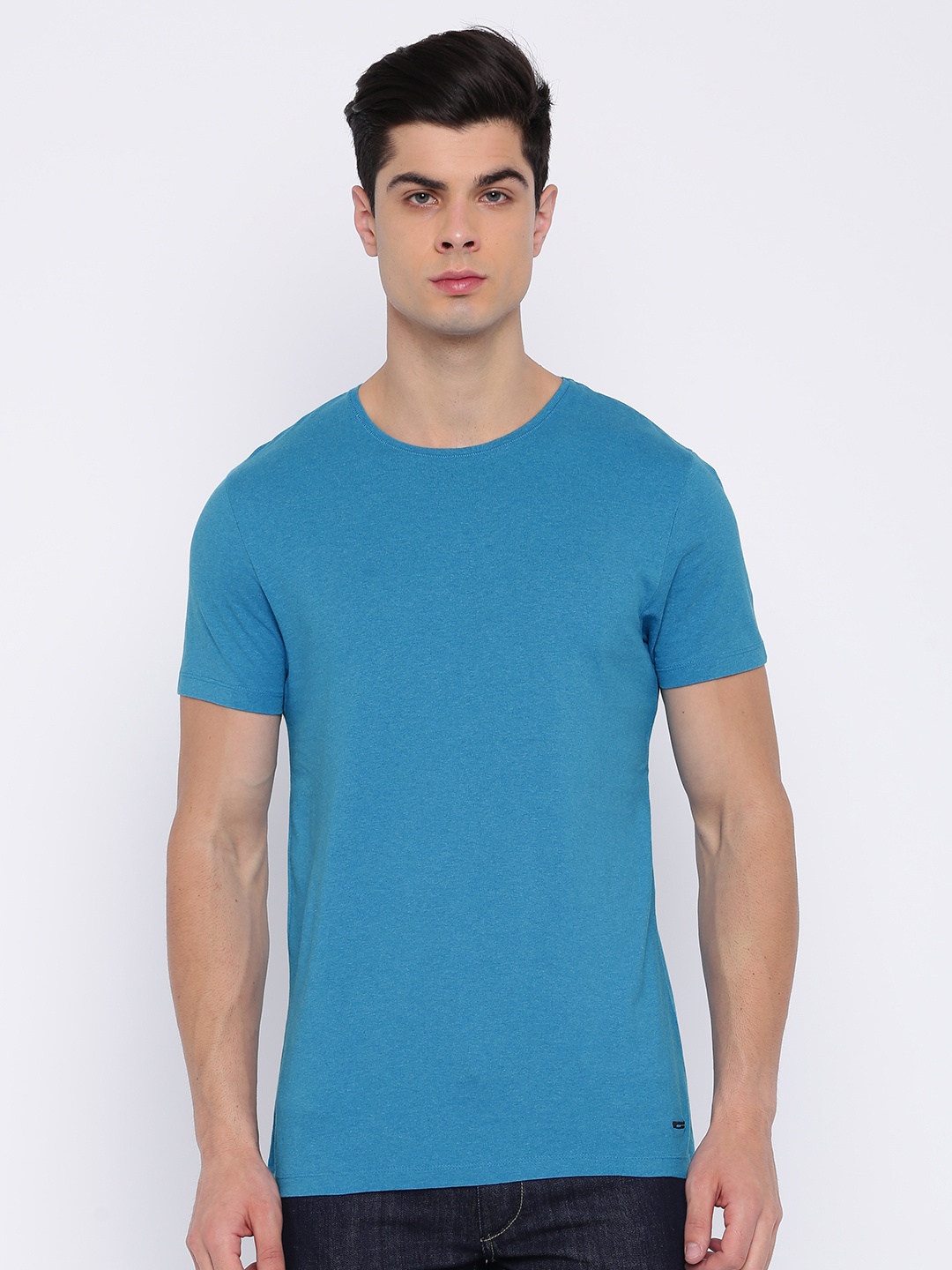 

Jack & Jones Men Blue Solid Round Neck T-shirt