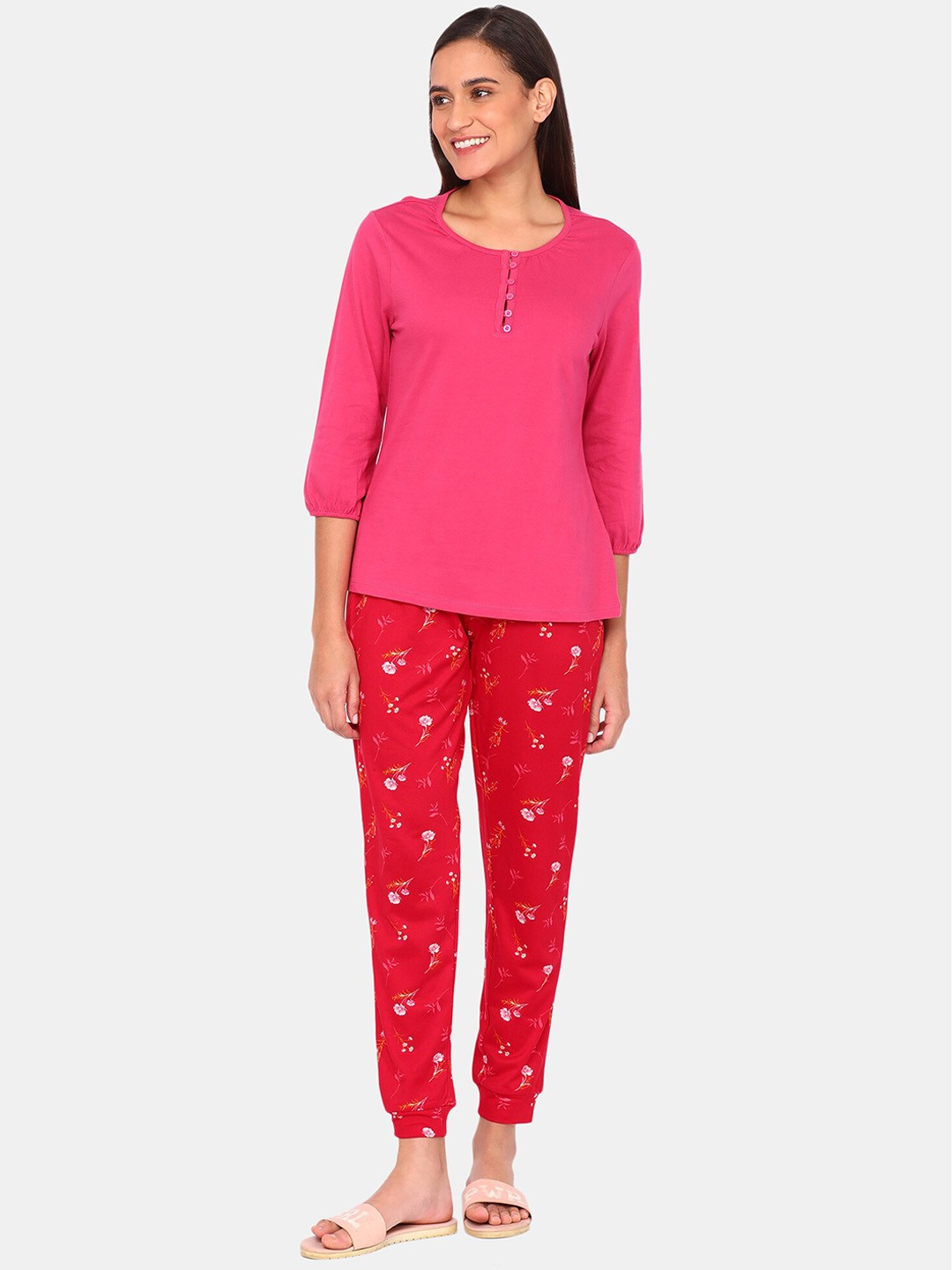 

Zivame Women Pink & Red Floral printed Night suit