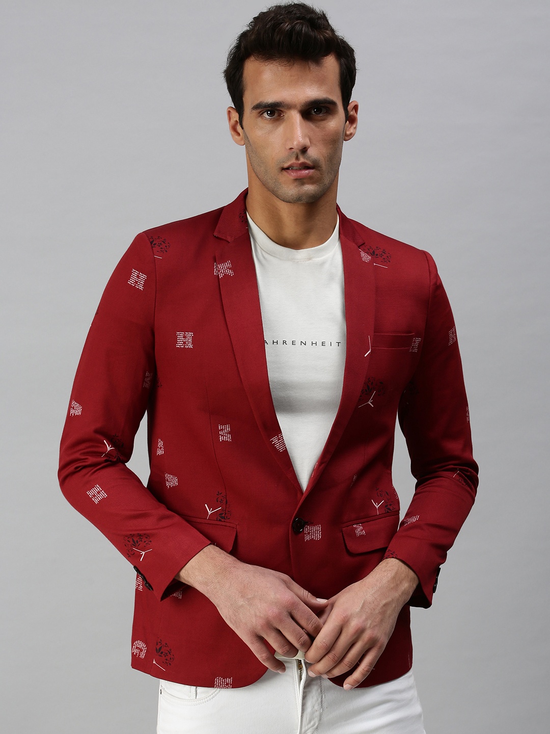 

SHOWOFF Men Red & White Printed Slim-Fit Single-Breasted Casual Blazers