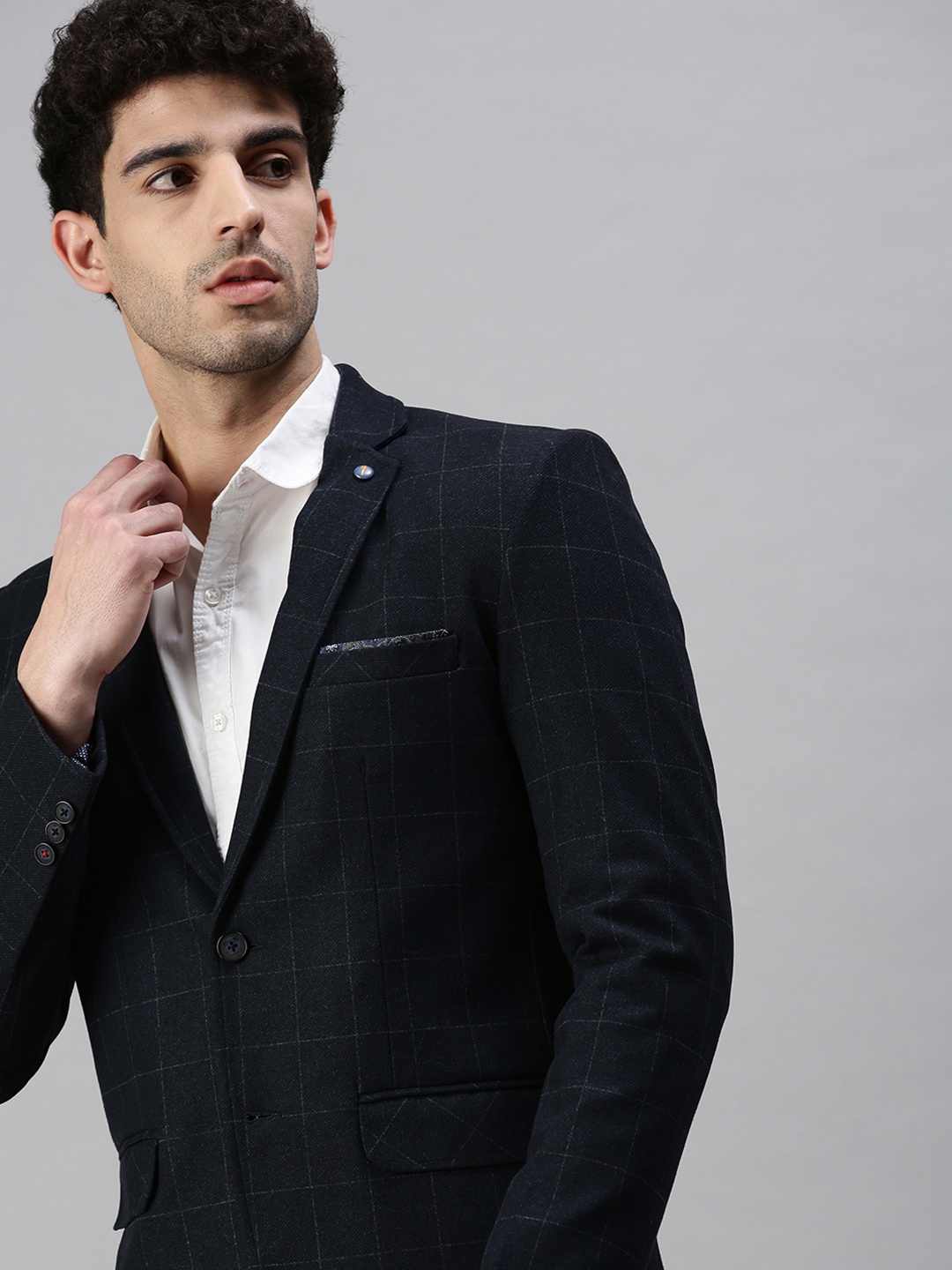 

SHOWOFF Men Navy Blue Solid Slim-Fit Single-Breasted Formal Blazers