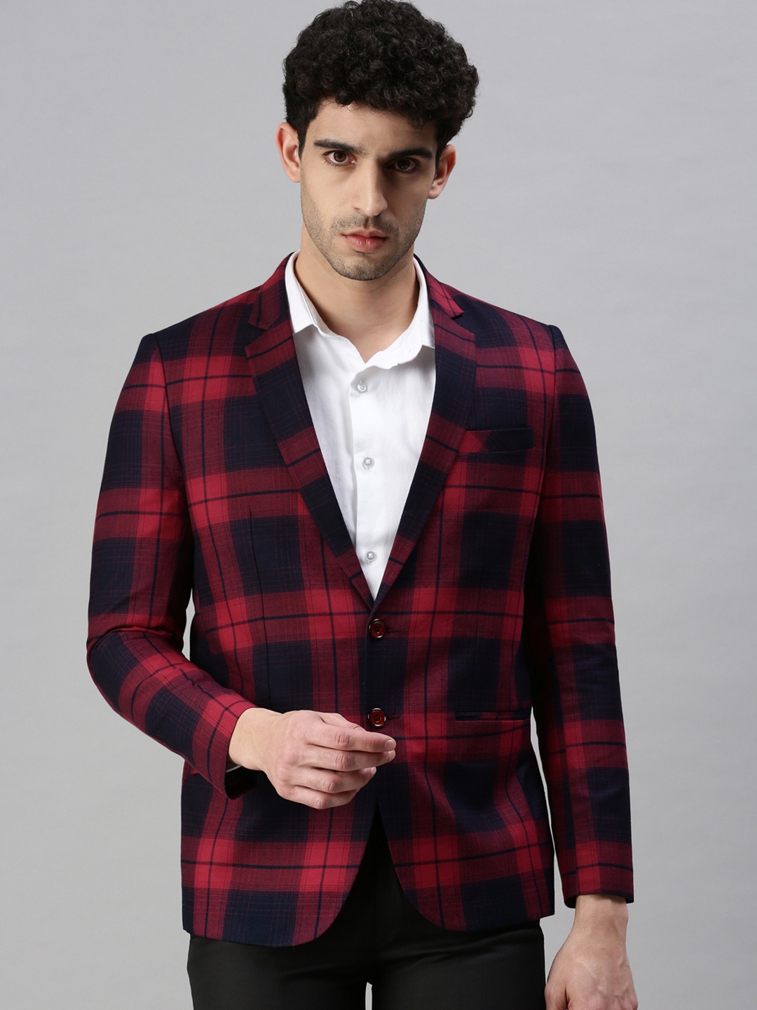 

SHOWOFF Men Black & Red Checked Slim-Fit Single-Breasted Casual Blazers