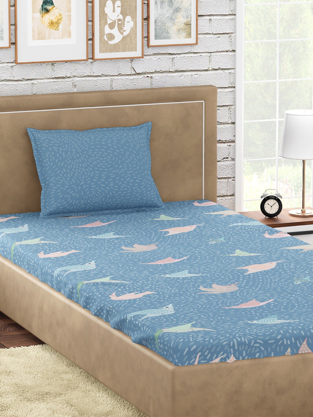 

PETAL HOME Blue & Pink Gondi Bird Printed 300 TC Cotton Single Bedsheet with 1Pillow Cover
