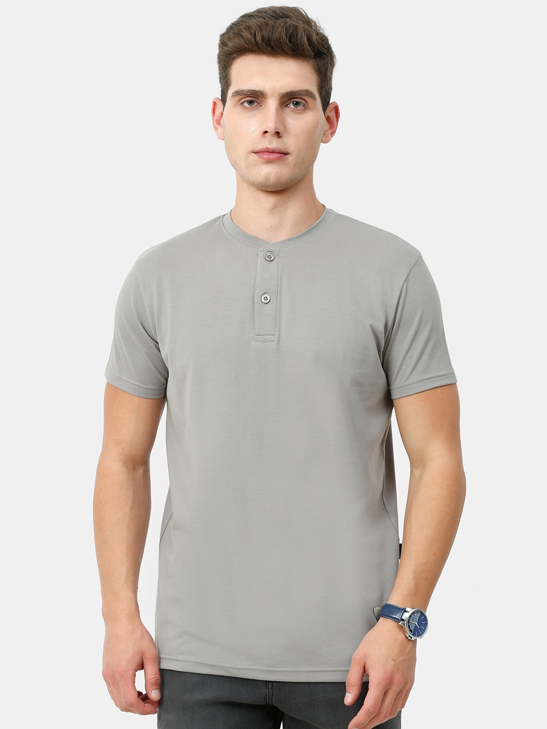 

Masculino Latino Plus Men Grey Henley Neck Bio Finish T-shirt