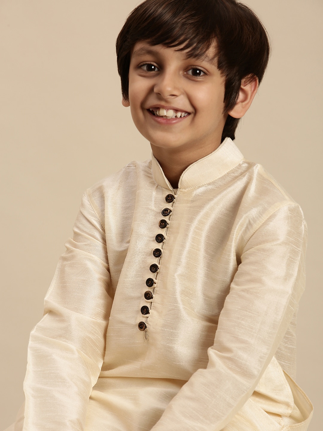 

Sanwara Boys Cream-Coloured SolidKurta
