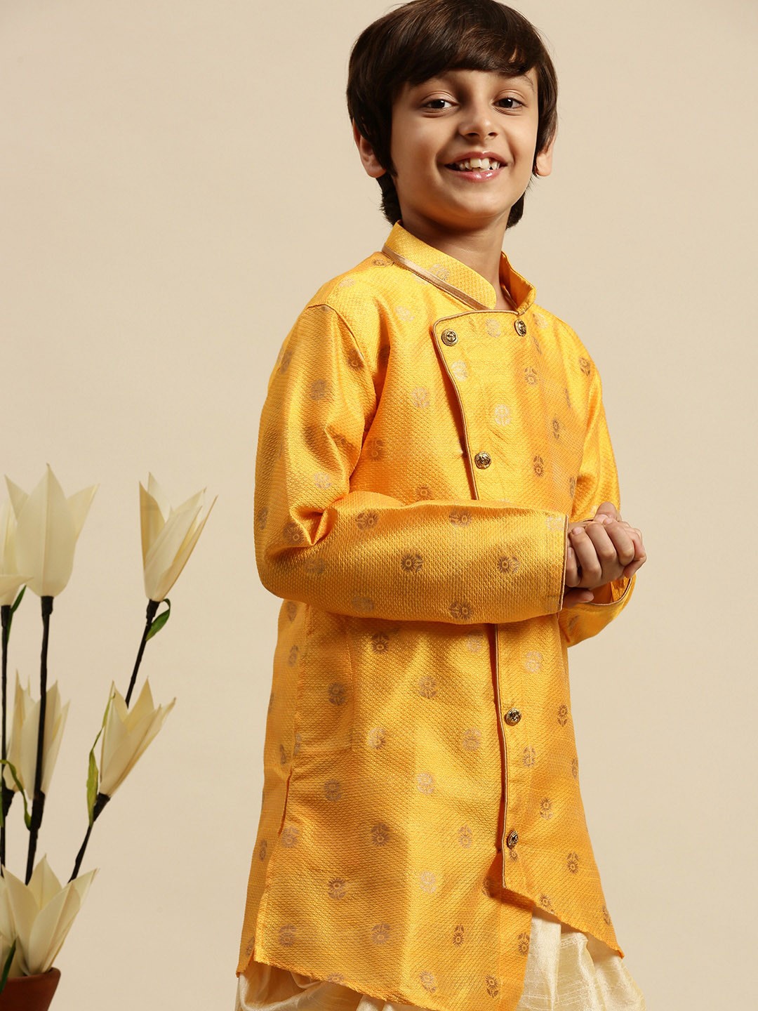 

Sanwara Boys Orange Ethnic Motifs Printed Kurta