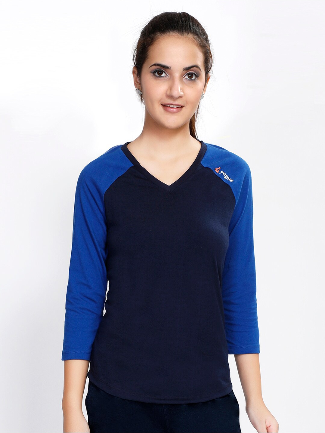 

Yogue Activewear Women Navy Blue Colourblocked V-Neck Yoga T-shirt