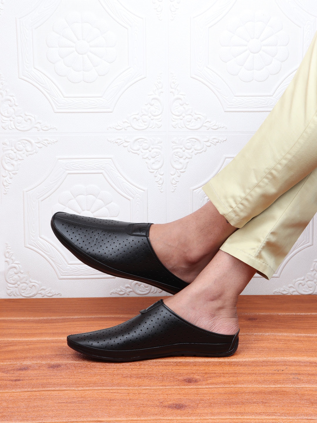 

FAUSTO Men Black Perforations PU Slip-On Mules Sneakers