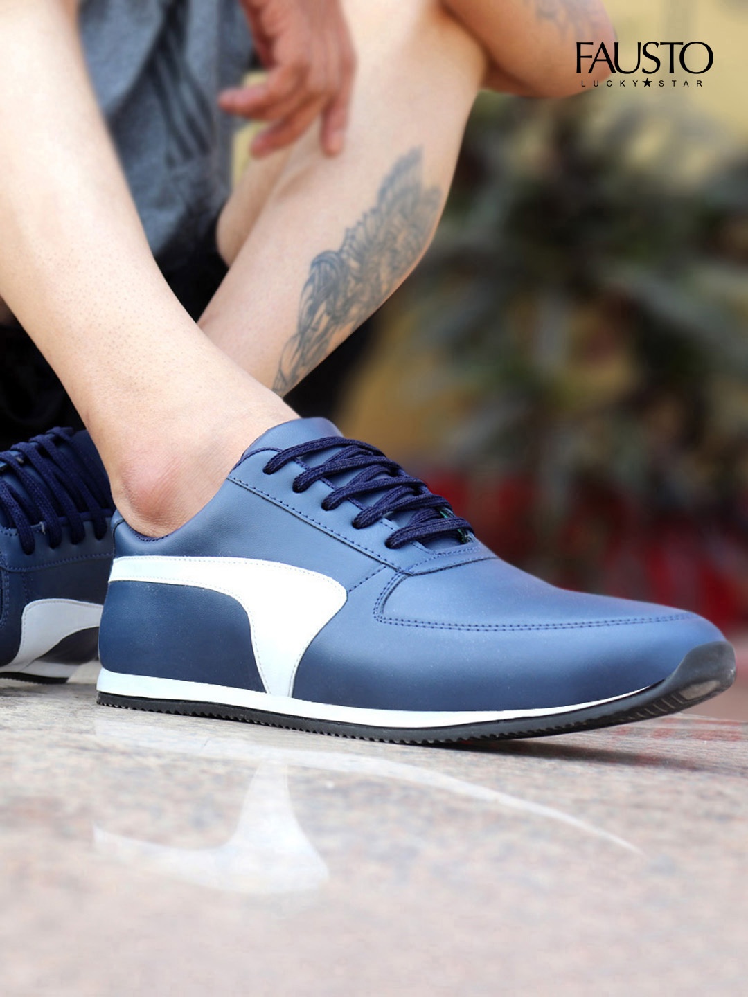 

FAUSTO Men Navy Blue & White Colourblocked Lightweight PU Sneakers