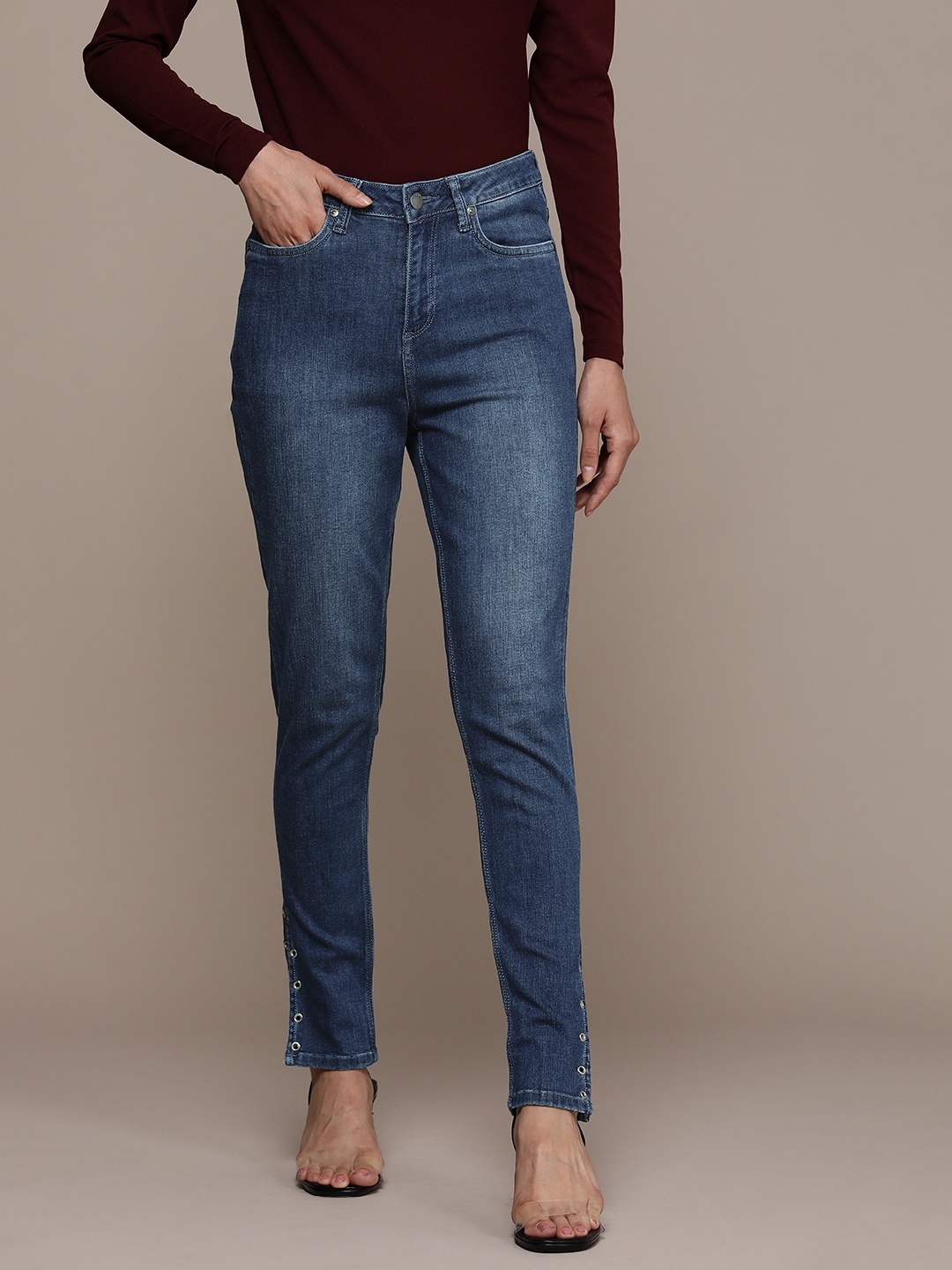 

bebe Women Super Skinny Fit High-Rise Jeans, Blue