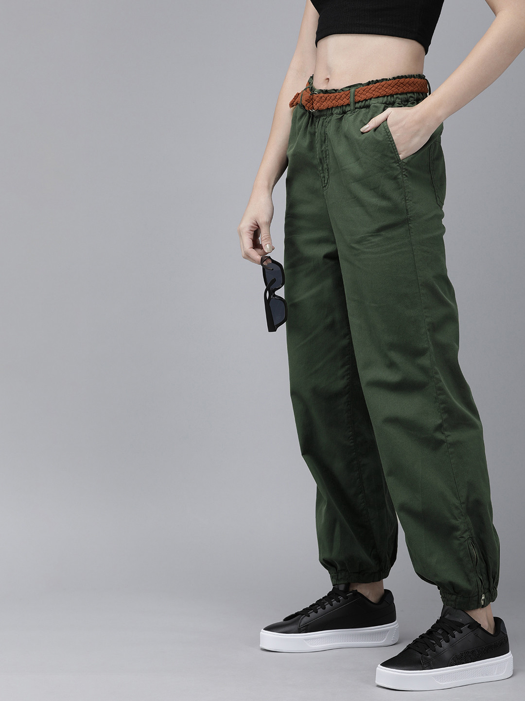 

The Roadster Lifestyle Co. Women Pure Cotton Pleated Joggers Comes With A Belt, Green