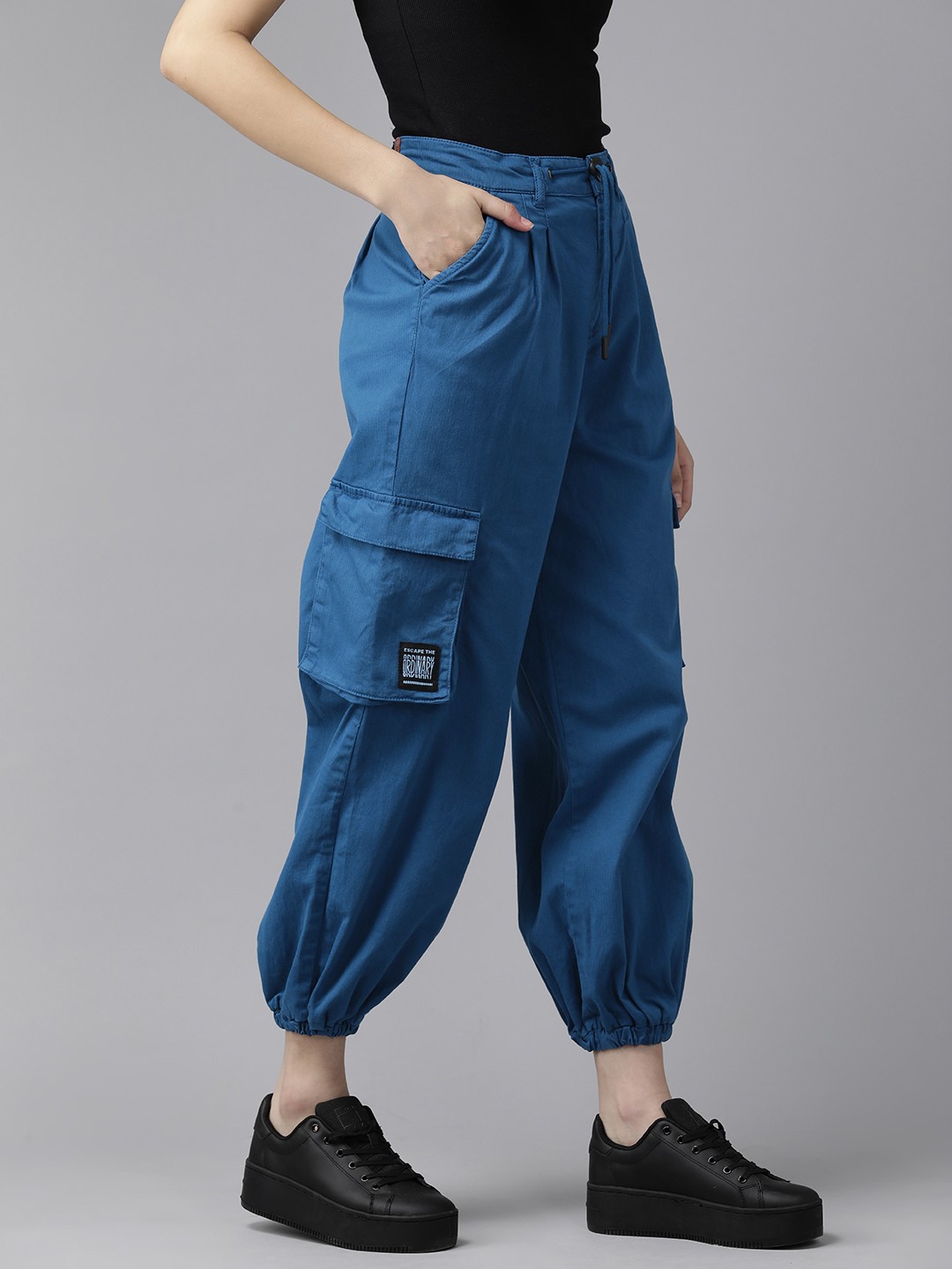 

The Roadster Lifestyle Co. Women Cargo Joggers, Blue