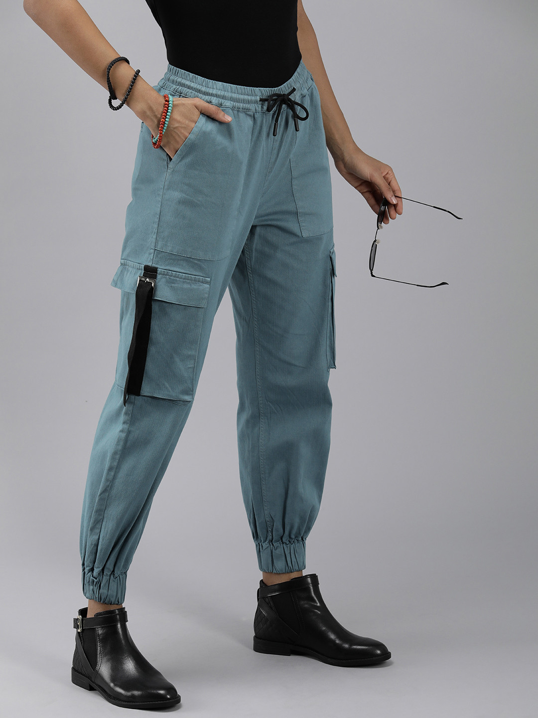 

The Roadster Life Co. Mid-Rise Joggers Trousers With Pocket Detail & Drawstring Closure, Blue