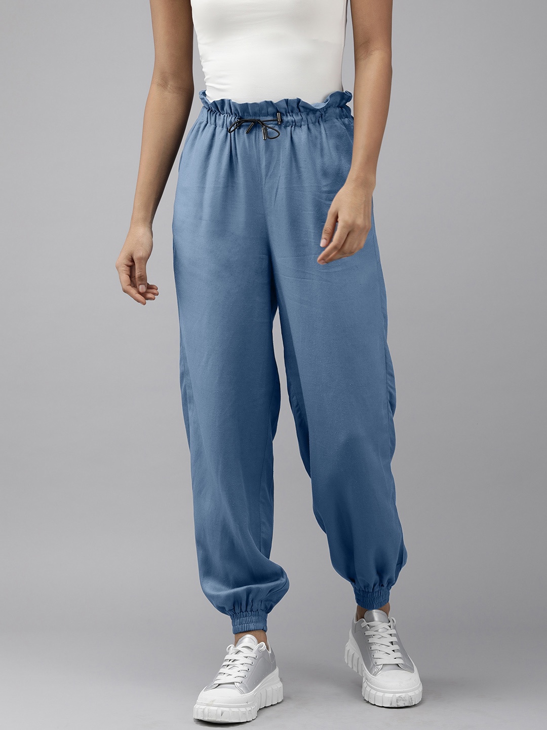 

The Roadster Life Co. Women Solid Pleated Joggers, Blue