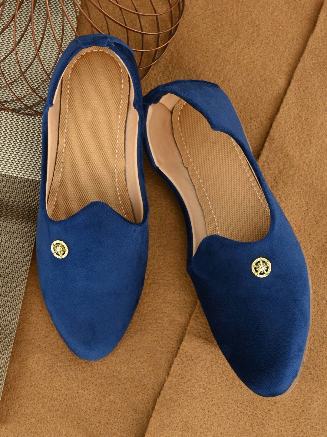 

Hundo P Men Blue Mojaris